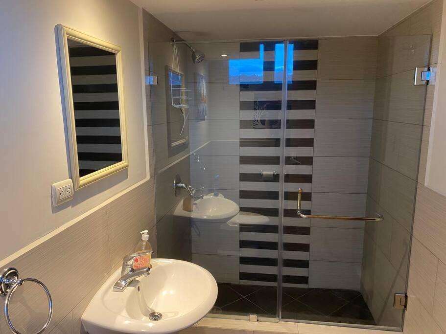2 Rooms, 1 King Size bed, 64" Smart HDTV photo