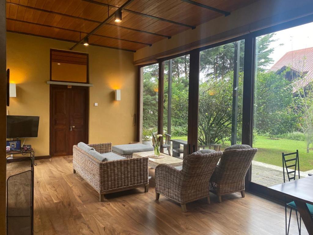Oasis Bungalow - Nuwara Eliya photo