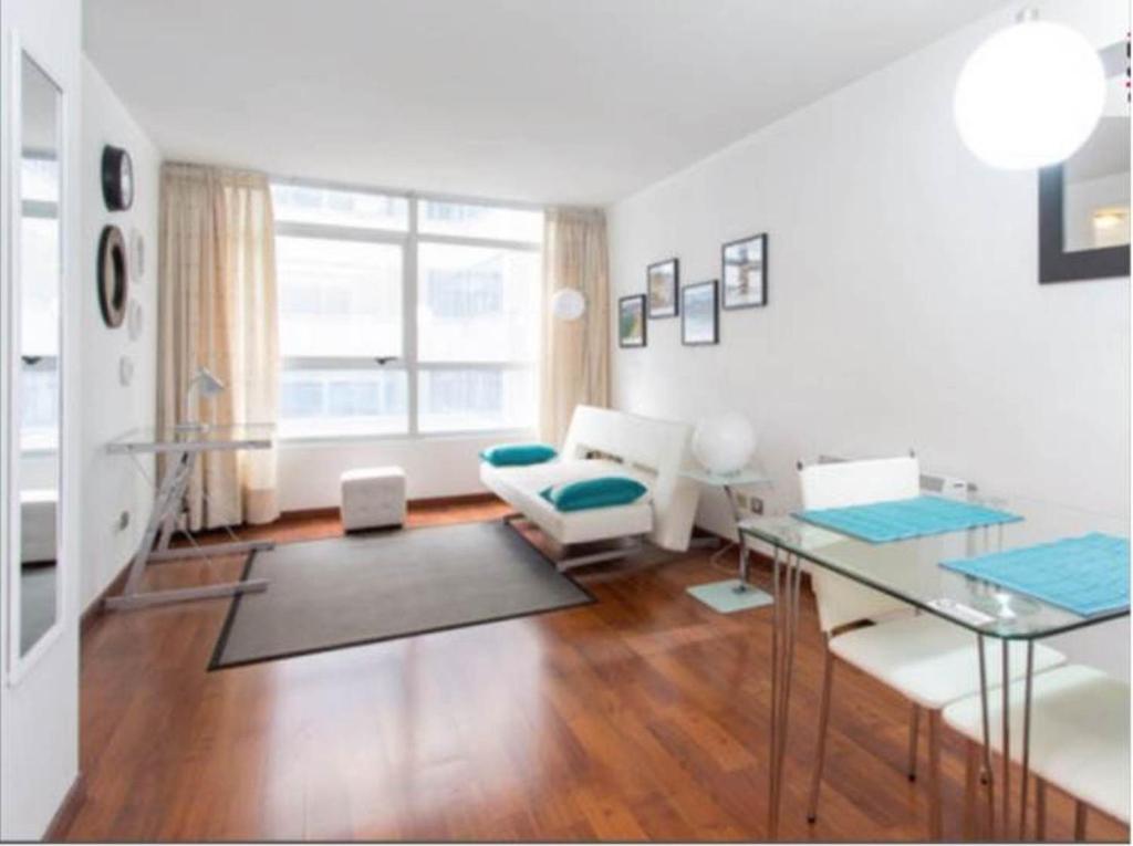 SyS Suites Nueva San Martin — Hotel in Santiago