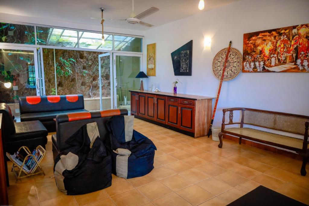 Funk Bunk - Travelers Hostel photo