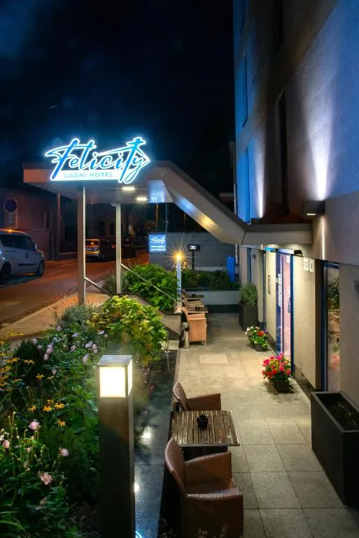 Felicity Garni Hotel, hotel in Bratislava