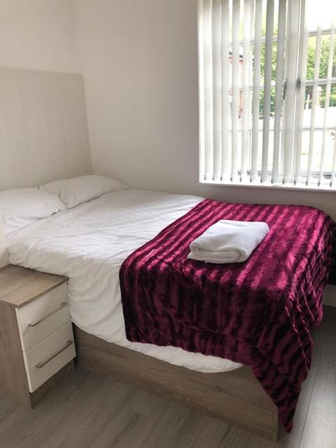 Luxury Lavish Studio Apartments LE1 photo