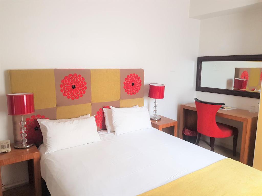 Lady Hamilton Hotel Photo 7