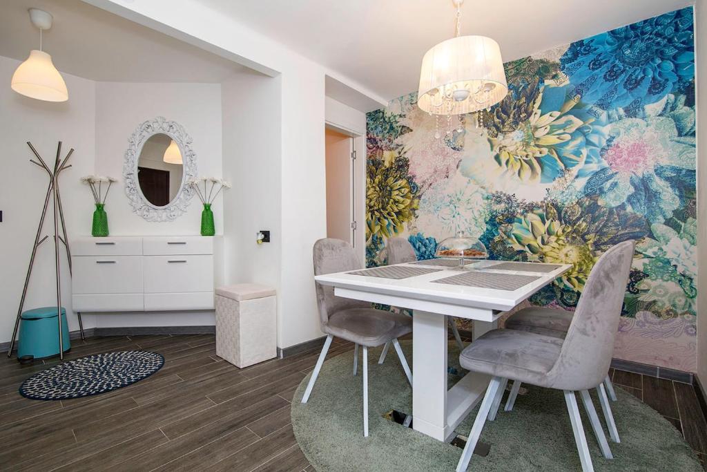 City Center Apartment — Hotel in Belgrade