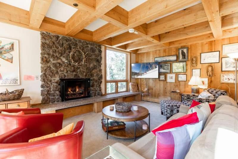 Treetops Access to Eagle Bahn Gondola, Vail