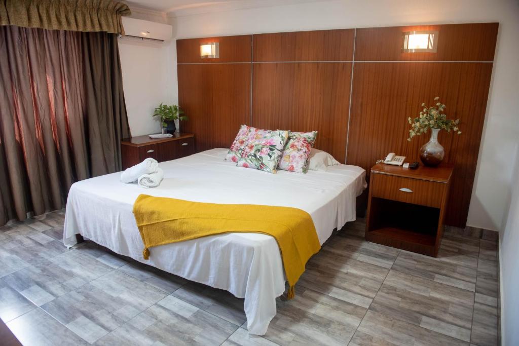 Cresta Inn photo