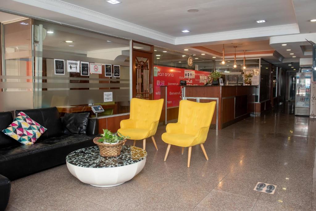 Cresta Inn photo