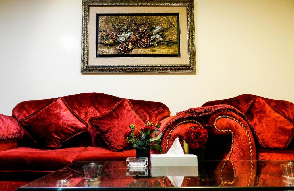 Karoon Hotel photo