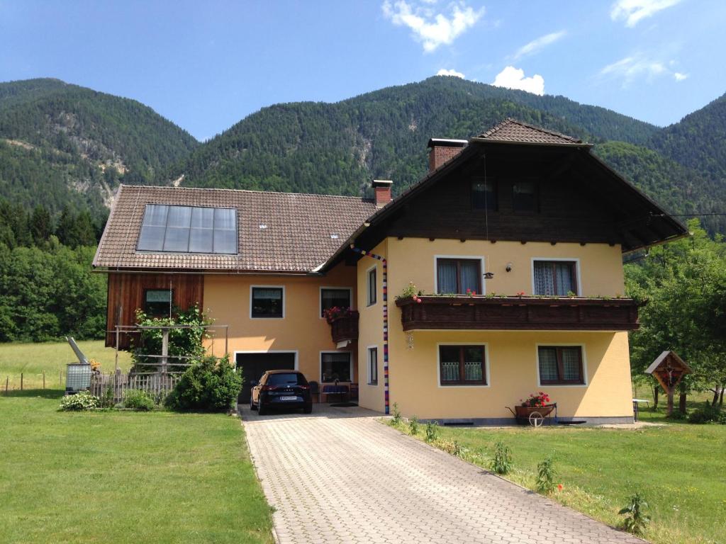 Haus Berchtold — Hotel in Hermagor