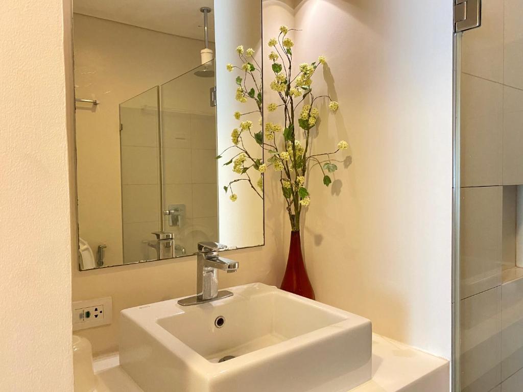 Pico de Loro Muji Style 1BR Unit (Carola A 219) photo