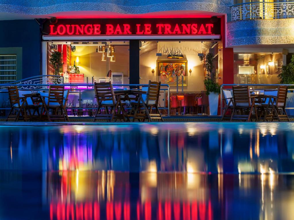 Bar/lounge