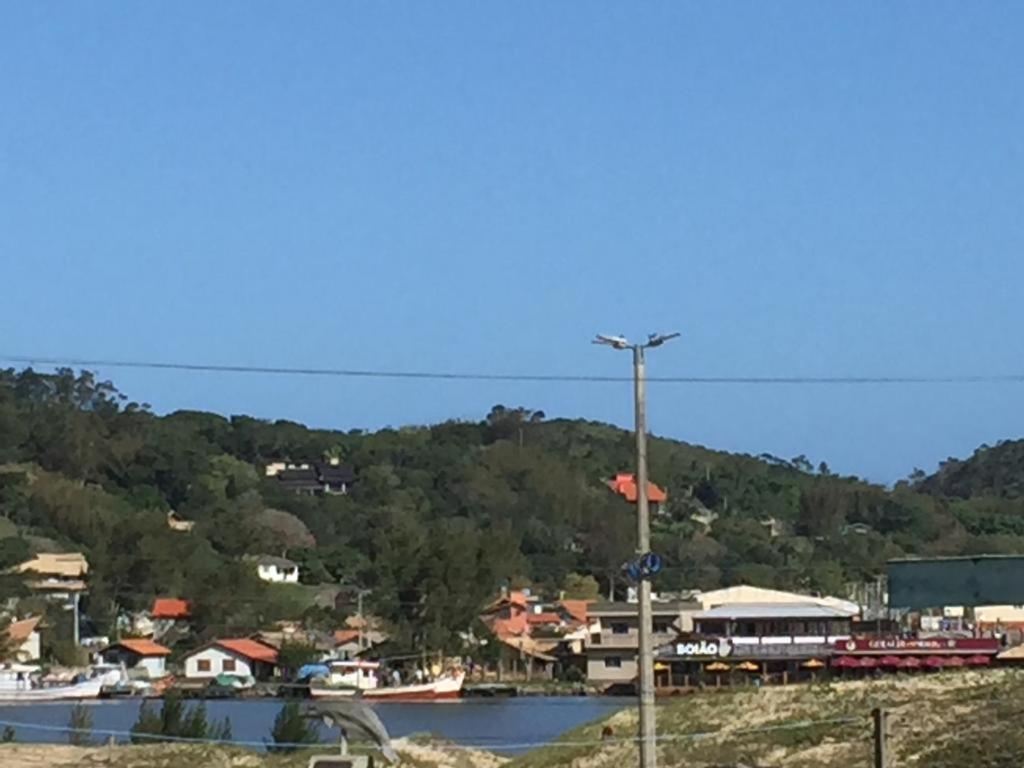 APARTAMENTO 3 DORM., O QUINTAL É A PRAIA E MOLHES