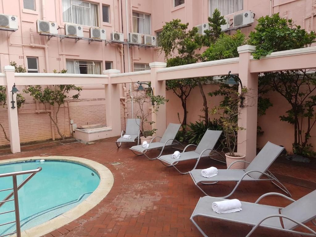 Lady Hamilton Hotel Photo 16