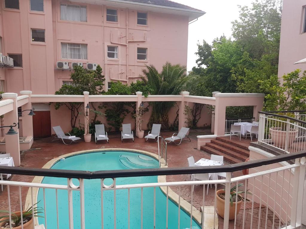 Lady Hamilton Hotel Photo 17