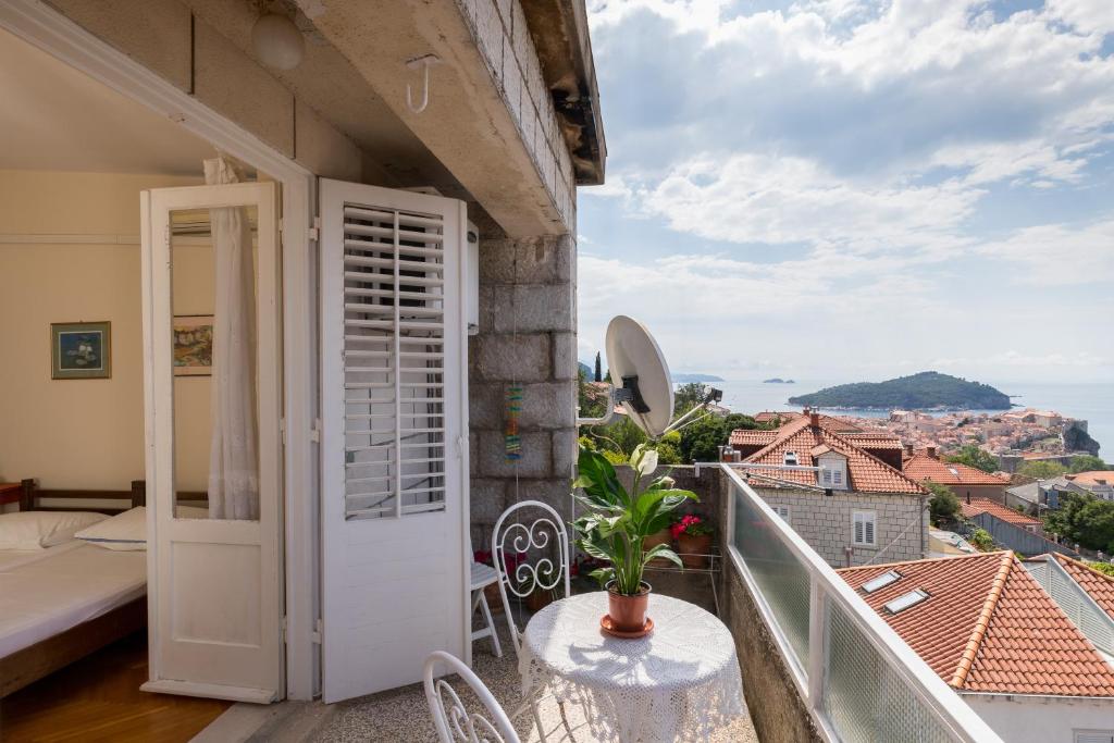 Studio Maha, Dubrovník