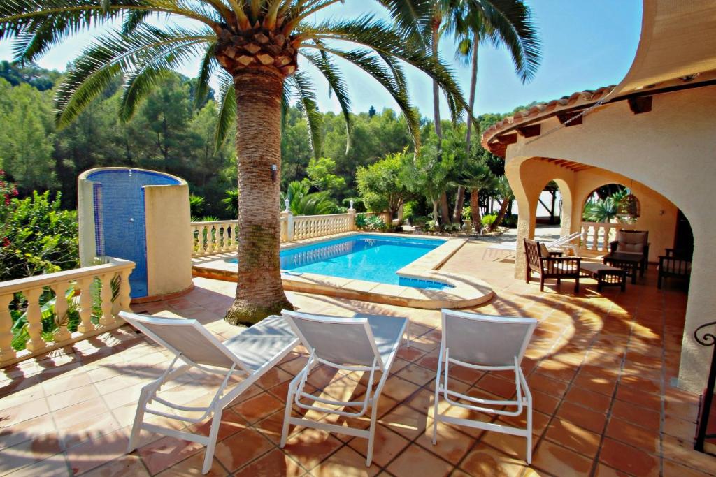 Sola - pretty holiday property with garden and private pool in Benissa - 2