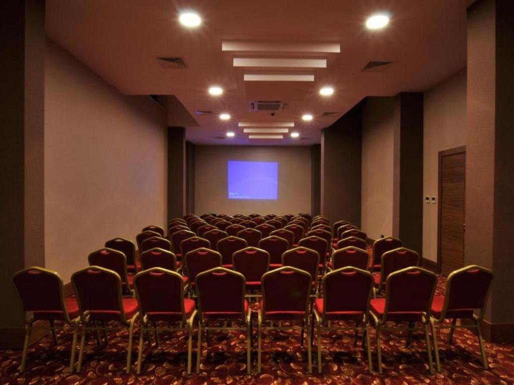 Centro business
