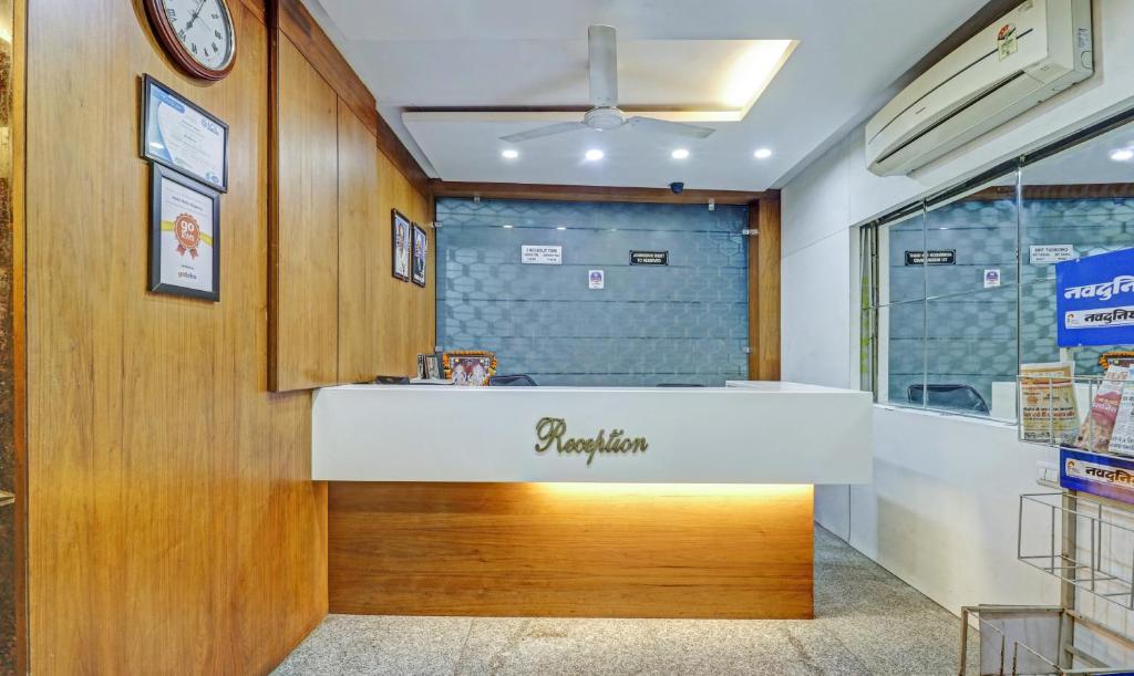 Collection O 27658 Hotel New Mohit Regency photo