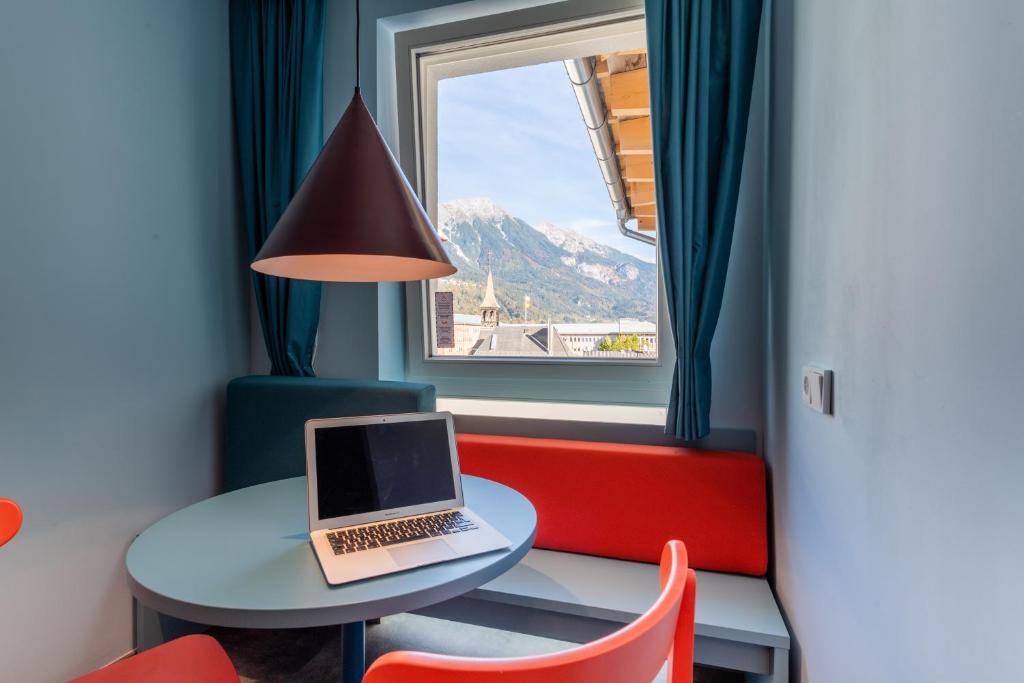 MEININGER Hotel Innsbruck Zentrum - 4