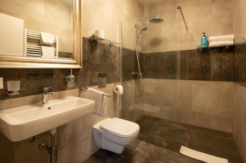 Hotel Burgblick photo