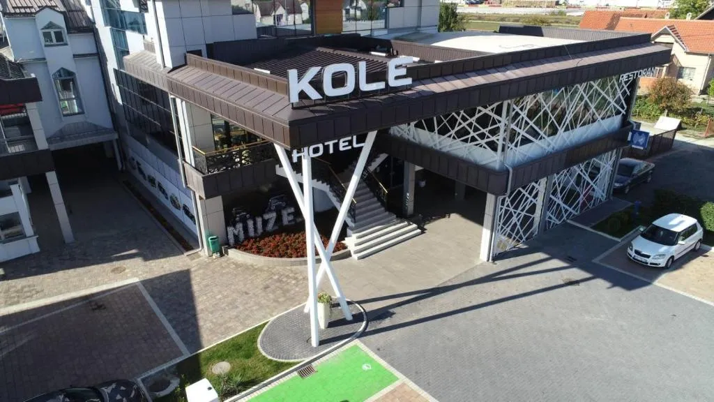 Hotel Kole，位于查查克的酒店