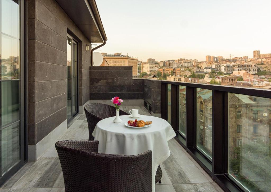 Dave Hotel Yerevan photo