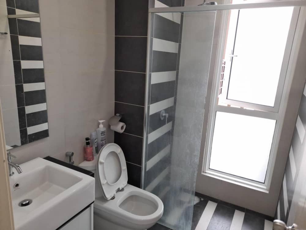 Style*3 rooms 3 beds*@ Central Residence Sg.Besi photo