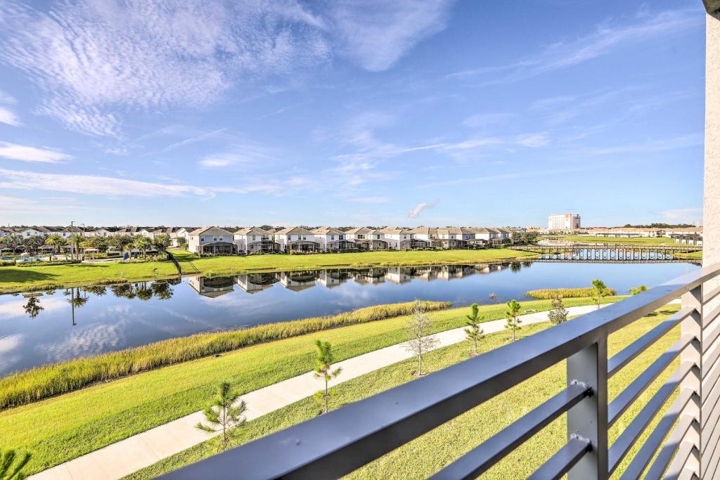 Kissimmee Condo about 10 Mi to Disney Attractions photo