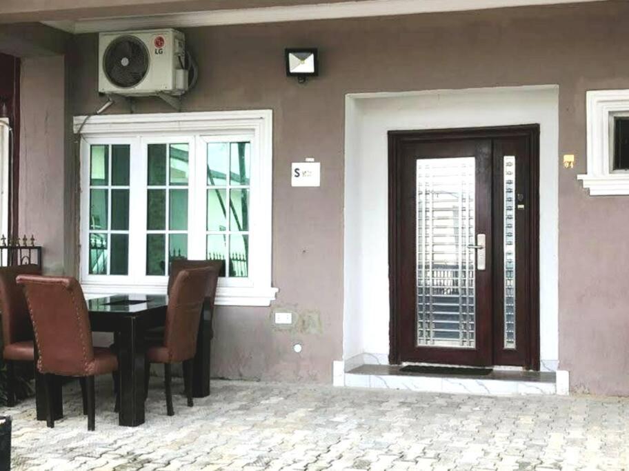 Temi's Lake view home away from home photo