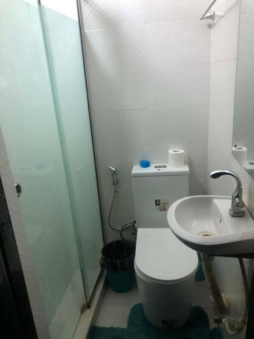 Temi's Lake view home away from home photo