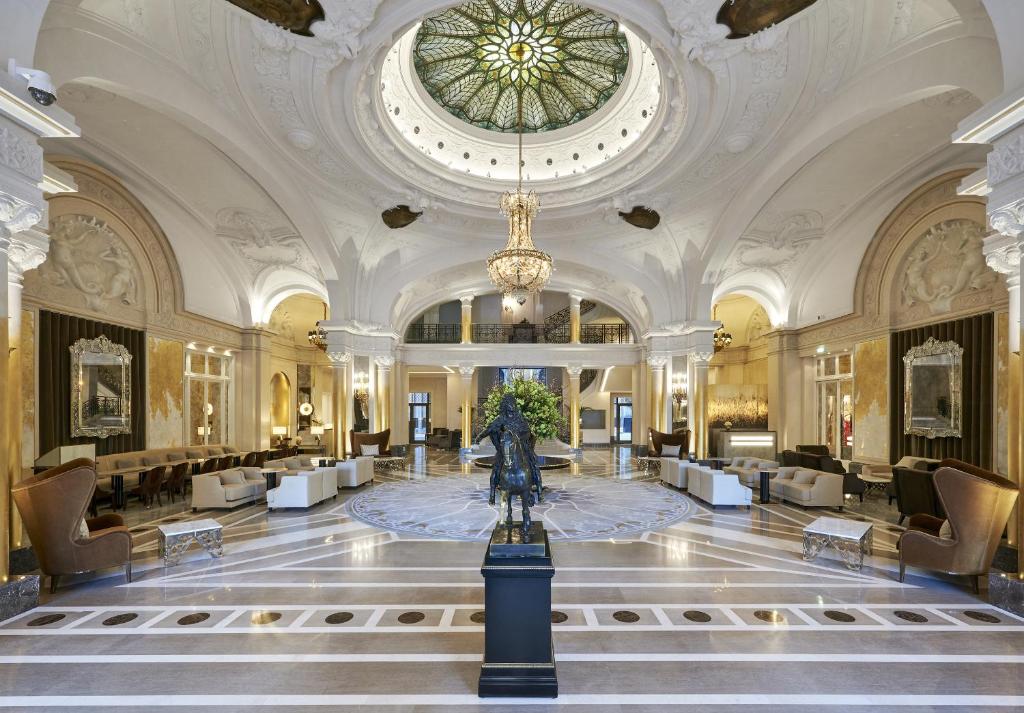 Lobby, Hotel de Paris Monte-Carlo in Monaco
