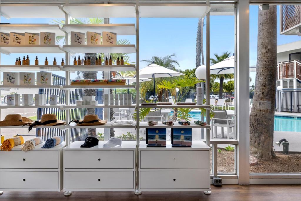 Shops, Sea Harbor Hotel - San Diego in San Diego (CA)