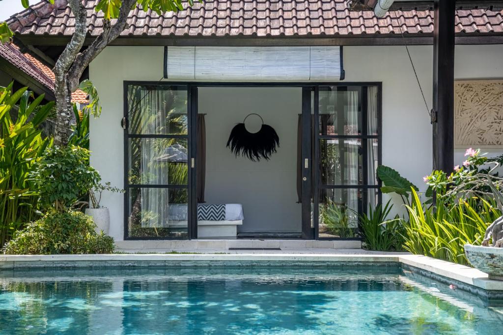 Jagaditha Villas photo