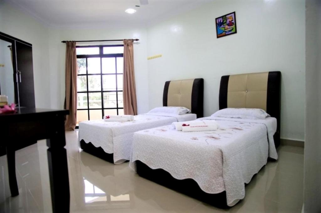 TELUK PENYABUNG RESORT photo