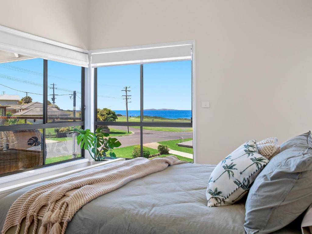 Yabbarra Beach House photo