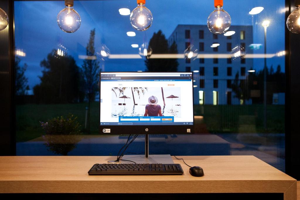 Business center