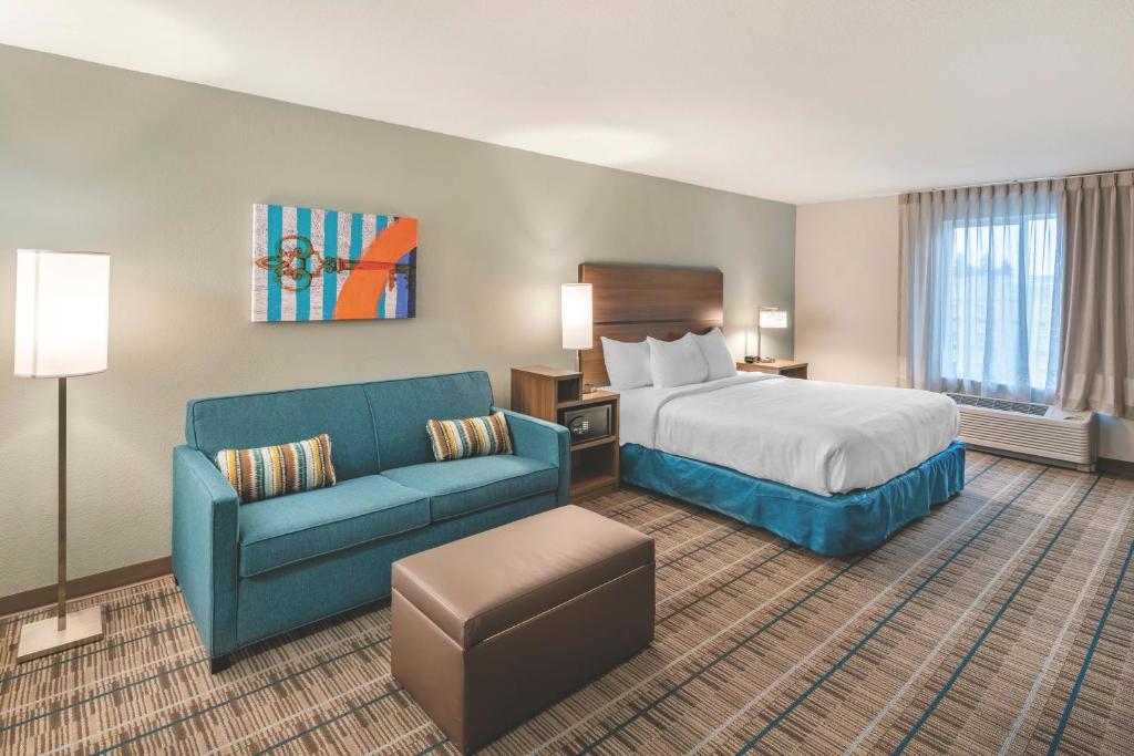 MainStay Suites Murfreesboro photo