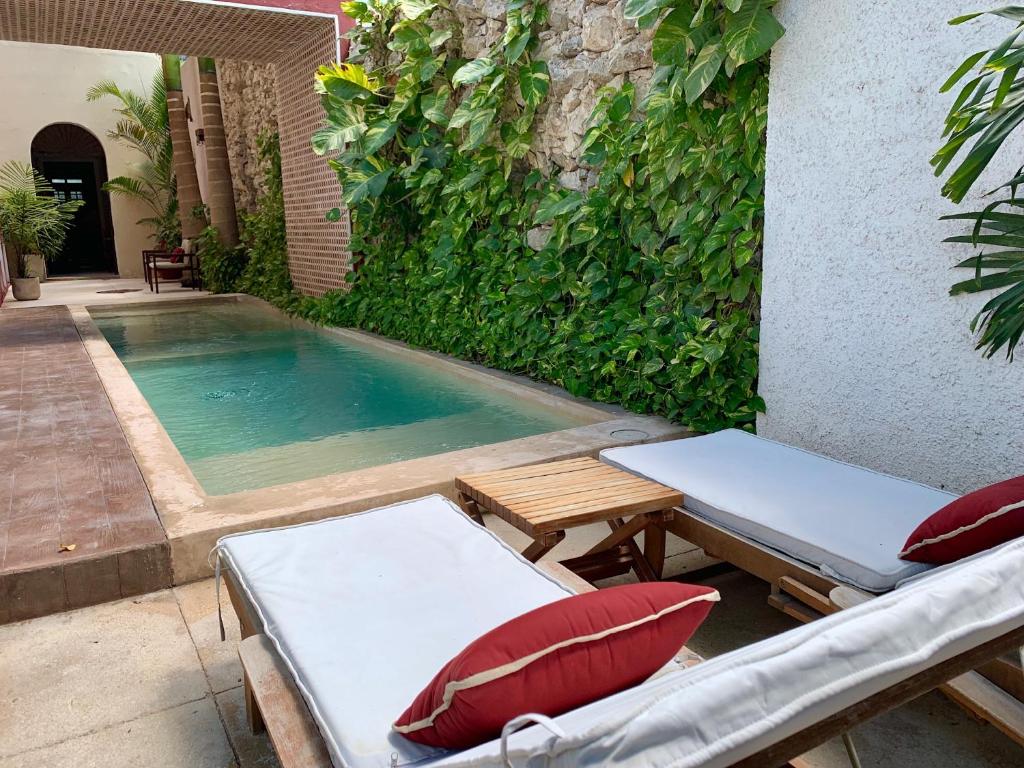 Swimming pool, Casa Italia Luxury Guest House - Adults Only in Merida