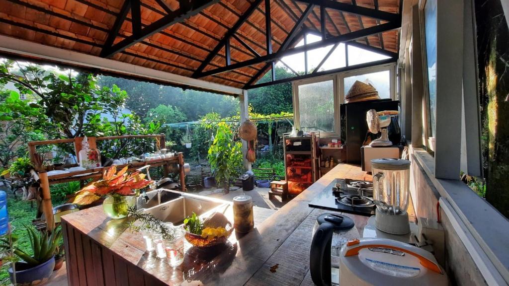 Vuon Nha Ngoai Garden Homestay