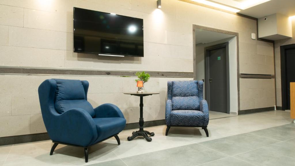 OPERA Boutique Hotel photo