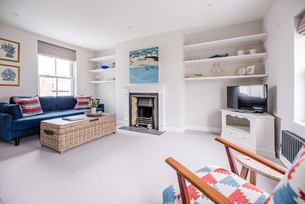 Pebble View, Aldeburgh, Aldeburgh