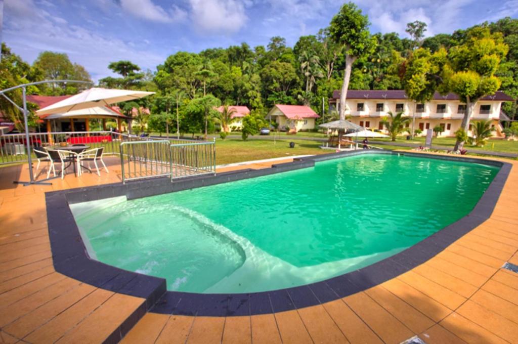TELUK PENYABUNG RESORT photo