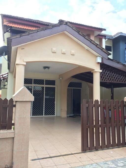 Homely@Batu Ferringhi — Hotel in Penang