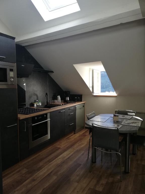 Appartement sous combles au cœur de LUZ - 3
