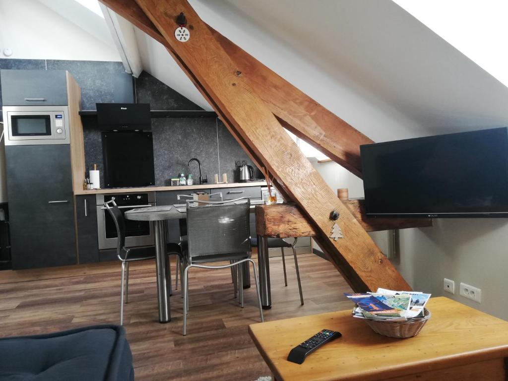 Appartement sous combles au cœur de LUZ - 1