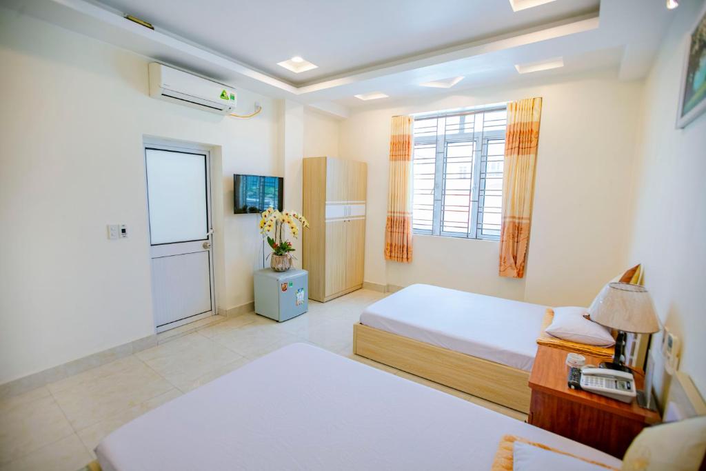 Quỳnh Trang Hotel
