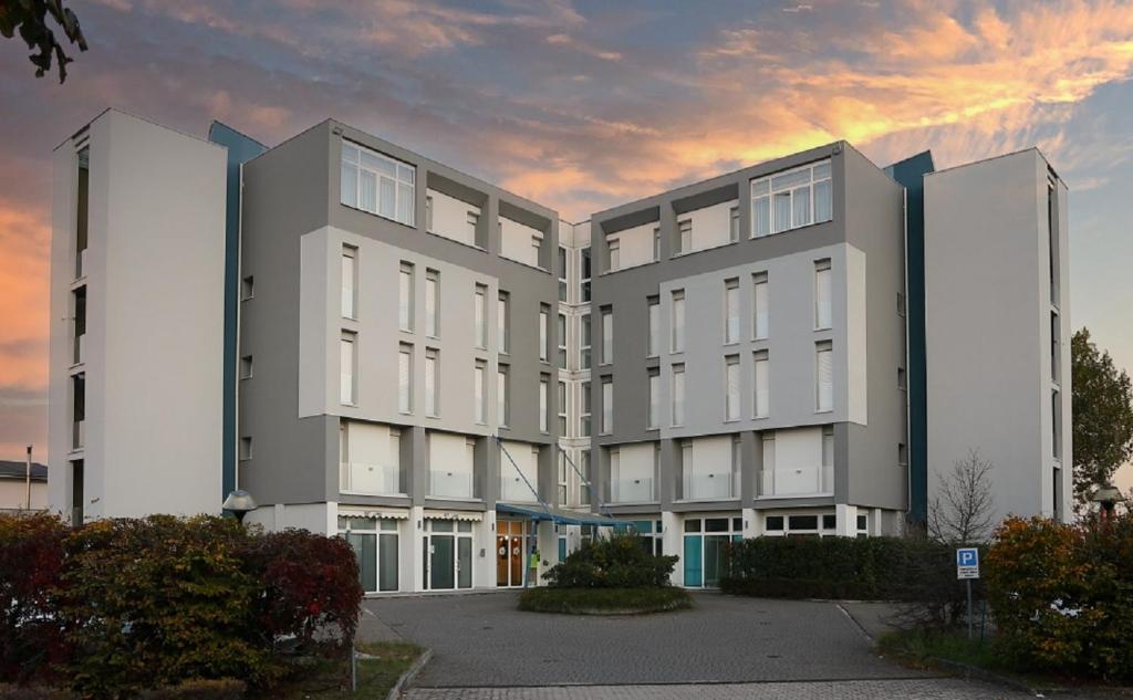 Hotels Campus — Hotel in Collecchio