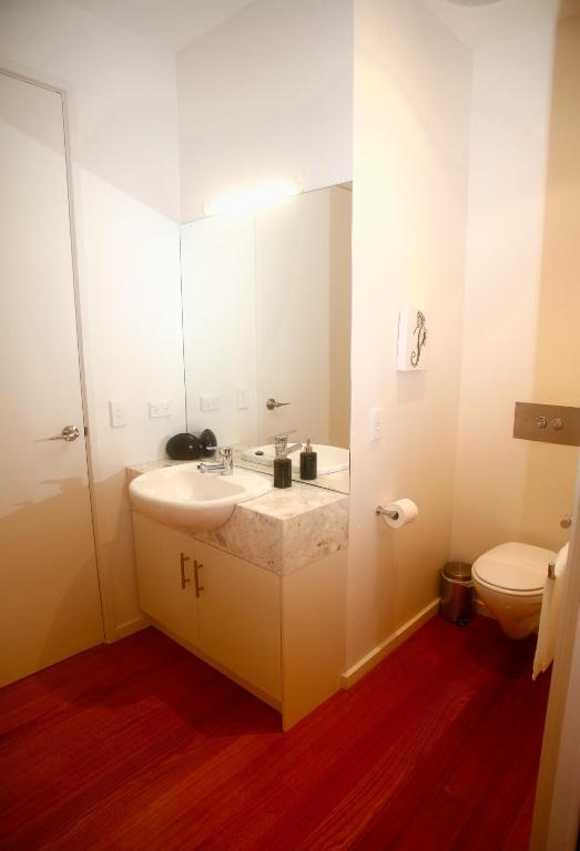 Hilltop Apartments Phillip Island photo