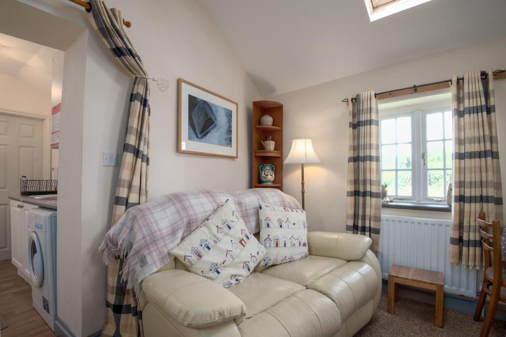 Coastal cottage 'The Garden Cottage ' photo