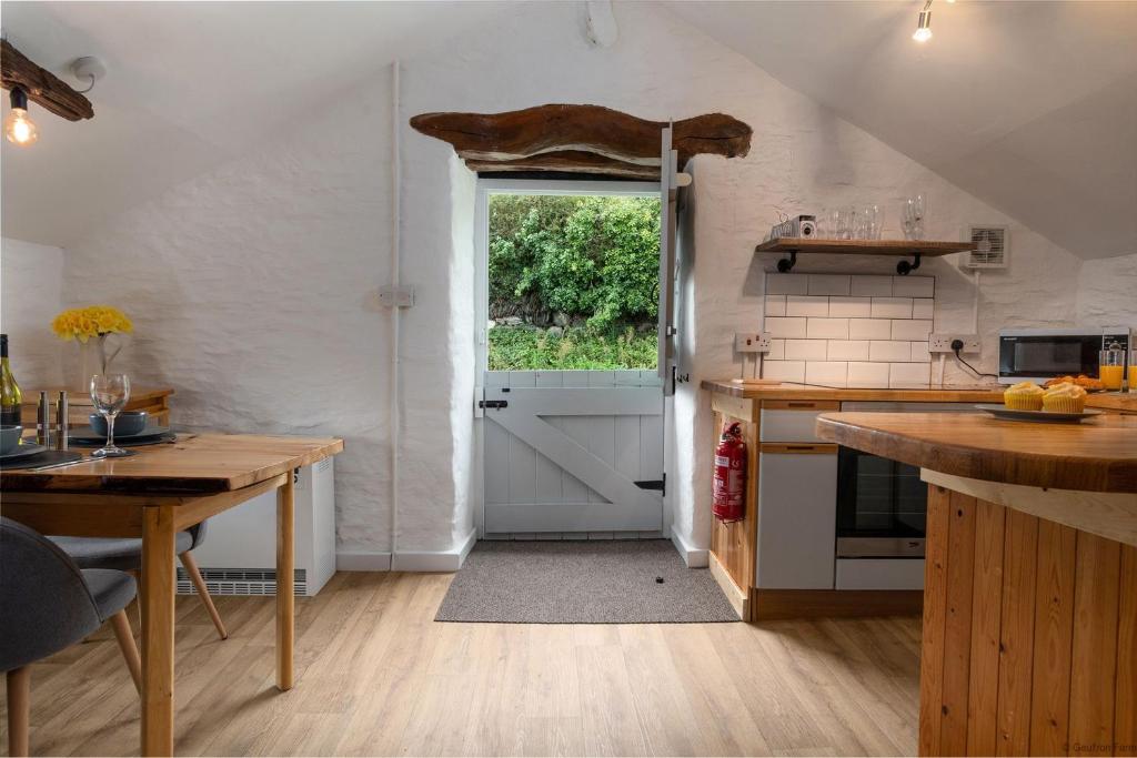 Granary Retreat, Bryn-Crug photo 4